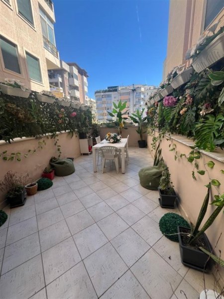 Durres, shitet apartament 1+1 Kati 1, 125 m² 143.000 € (Lagja 13)