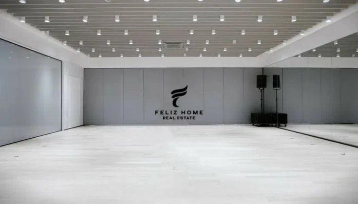 Tirane, shitet dyqan Kati 0, 246 m² 1.110.000 € (ASTIR)