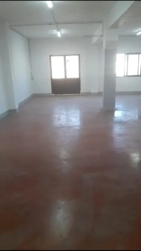 Tirane, jepet me qera magazine Kati 0, 500 m² 1.500 € (misot mame)