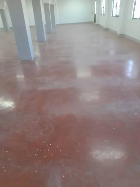 Tirane, jepet me qera magazine Kati 0, 500 m² 1.500 € (misot mame)