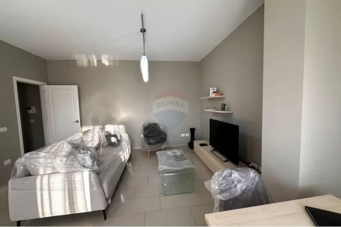 Tirane, jepet me qera apartament 1+1 Kati 5, 85 m² 800 € (Myslym Shyri,)