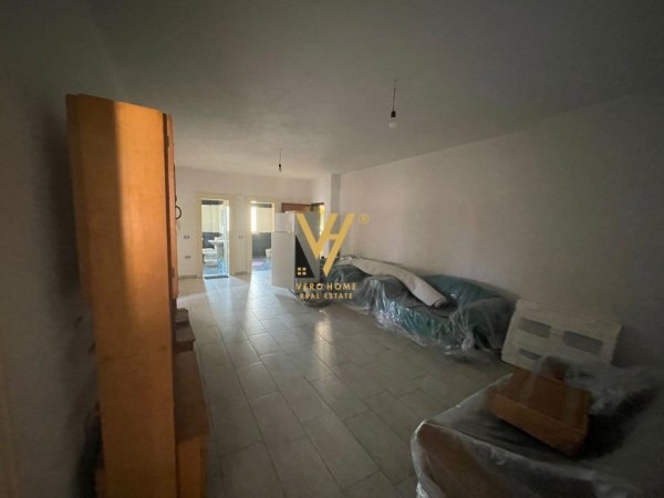 Tirane, jepet me qera apartament 3+1+Ballkon Kati 5, 230 m² 700 € (KODRA E DIELLIT)