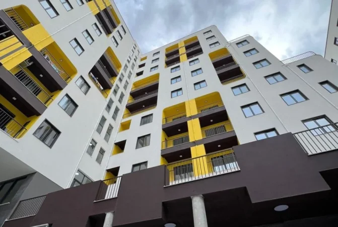 Tirane, shitet apartament 2+1+Ballkon Kati 5, 91 m² 129.000 € (yzberisht)