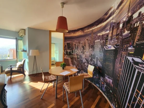 Tirane, jepet me qera apartament 2+1+Ballkon Kati 9, 115 m² 650 € (Rruga e Kavajes)