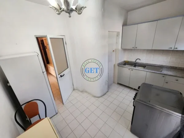 Durres, shitet apartament 1+1+Ballkon Kati 4, 56 m² 67.000 € (Policia Durres)