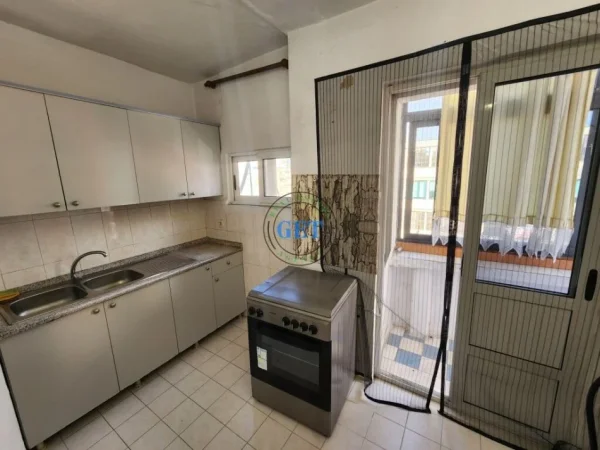 Durres, shitet apartament 1+1+Ballkon Kati 4, 56 m² 67.000 € (Policia Durres)