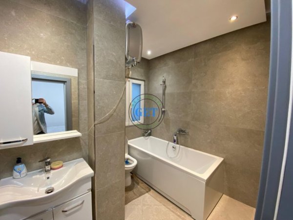 Elbasan, shitet shtepi 1 Katshe Kati 1, 295 m² 220.000 € (Ukd)