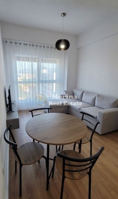Tirane, jepet me qera apartament 1+1 Kati 7, 60 m² 500 € (Ali Demi)