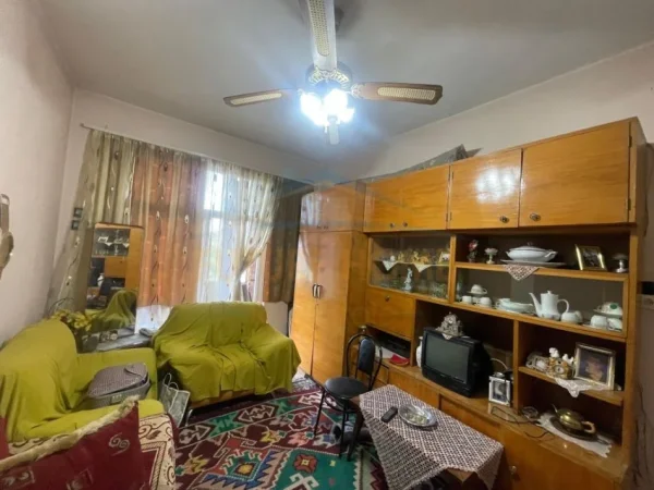 Korce, shitet apartament 1+1 Kati 4, 63 m² 48.000 € (Lagjia 9)