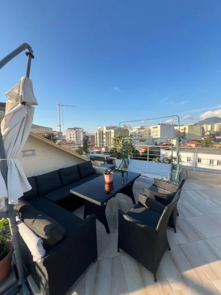 Tirane, shitet apartament 3+1+Aneks+Ballkon Kati 5, 233 m² 287.000 € (rruga mine peza)