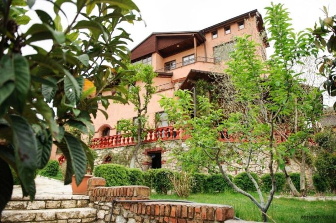 Tirane, shitet hotel Kati 3, 1.098 m² 1.500.000 € (Peze)