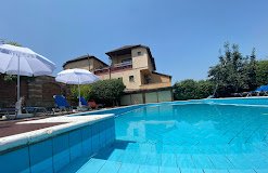 Tirane, shitet hotel Kati 3, 1.098 m² 1.500.000 € (Peze)