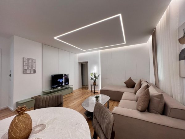 Tirane, jepet me qera apartament 2+1+Ballkon Kati 3, 80 m² 800 € (Shkolla Osman Myderizi pranë Ambasadës Amerikane)