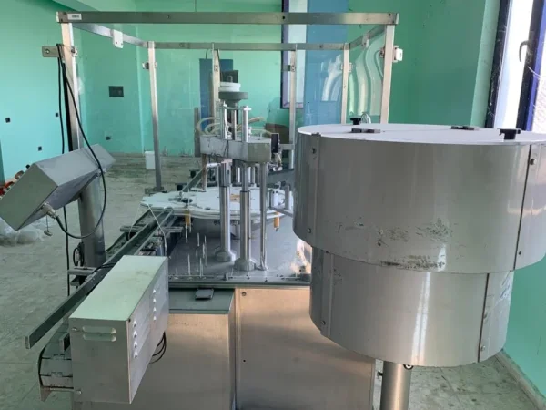 Tirane, shes Paisje italiane per mbushje te shisheve