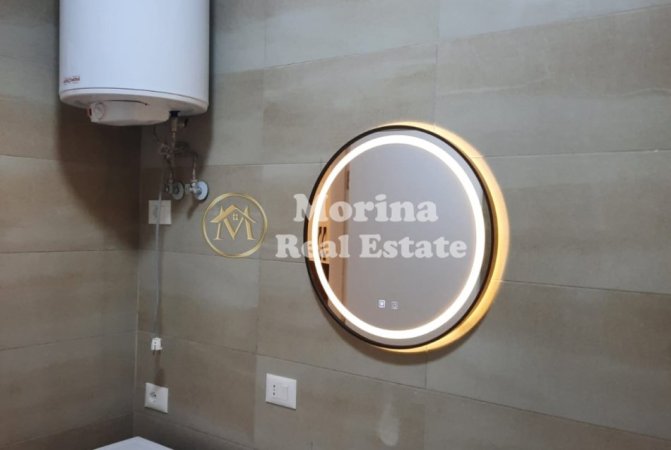 Tirane, jepet me qera apartament 2+1 Kati 3, 95 m² 700 € (Rruga Dibres)