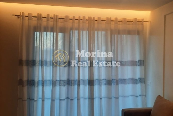 Tirane, jepet me qera apartament 2+1 Kati 3, 95 m² 700 € (Rruga Dibres)