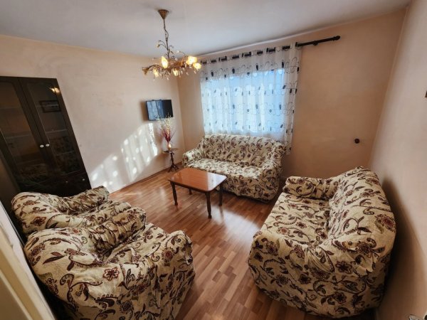 Durres, shitet apartament 1+1 Kati 4, 56 m² 69.000 € (Prane Policise Durres)