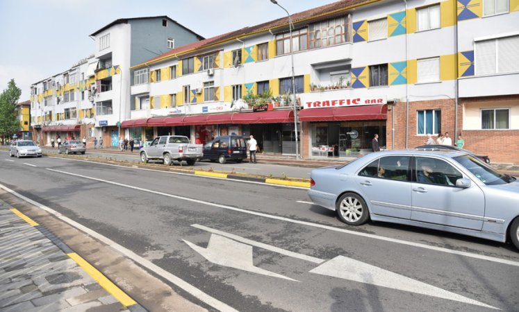Tirane, shitet dyqan Kati 0, 43 m² 100.000 € (rruga e dibres)