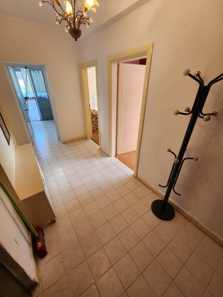 Durres, shitet apartament 1+1 Kati 4, 56 m² 69.000 € (Prane Policise Durres)