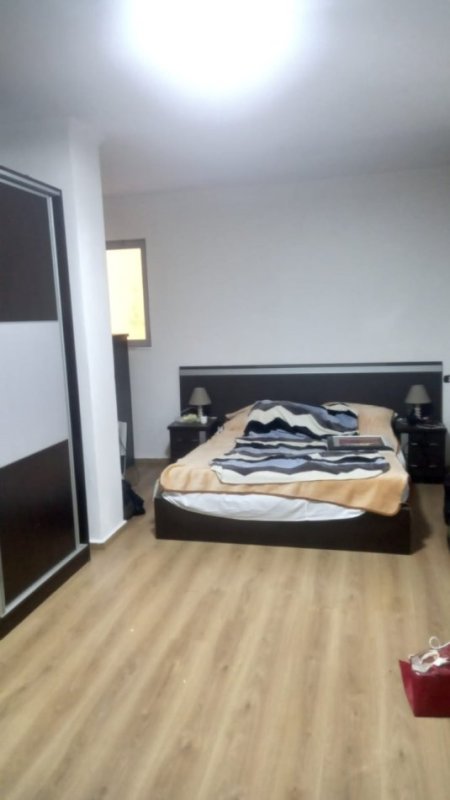 Tirane, jepet me qera apartament 2+1 Kati 3, 88 m² 300 € (Azem Galica)