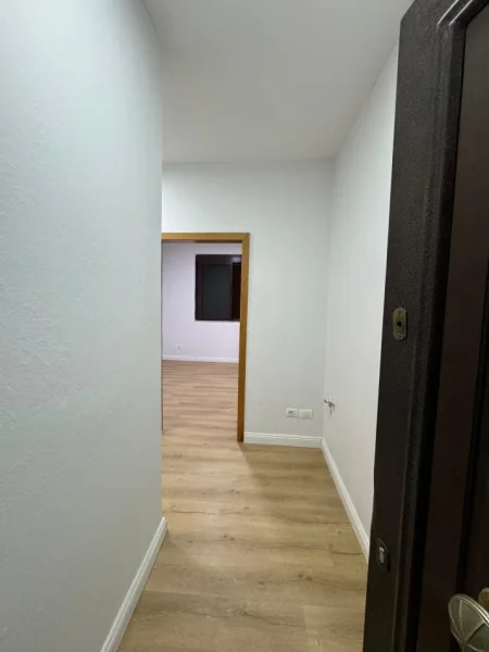 Durres, shitet apartament 1+1 Kati 4, 52 m² 65.000 € (PLAZH TE HOTEL ADRIATIK!)