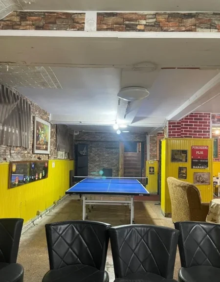 Tirane, jepet me qera bar-kafe Kati 0, 300 m² 950 € (Rruga Ndre Mjeda)