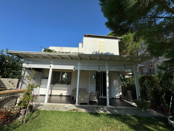 Durres, shitet apartament 2+1+Ballkon Kati 0, 96 m² 380.000 € (Lura 3,Gjiri i Lalzit)