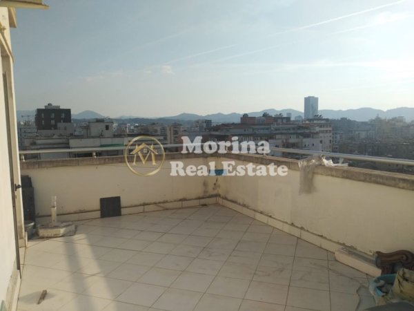 Tirane, jepet me qera apartament 1+1 Kati 8, 60 m² 450 € (Rruga Medreseja)