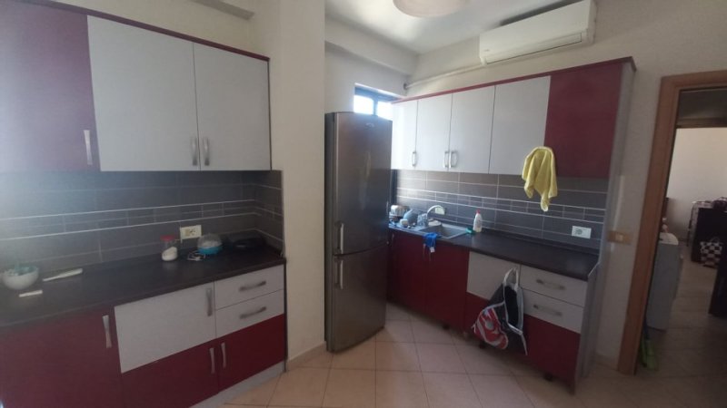 Tirane, shitet apartament 2+1 Kati 4, 76 m² 107.000 € (Kodra e Diellit)