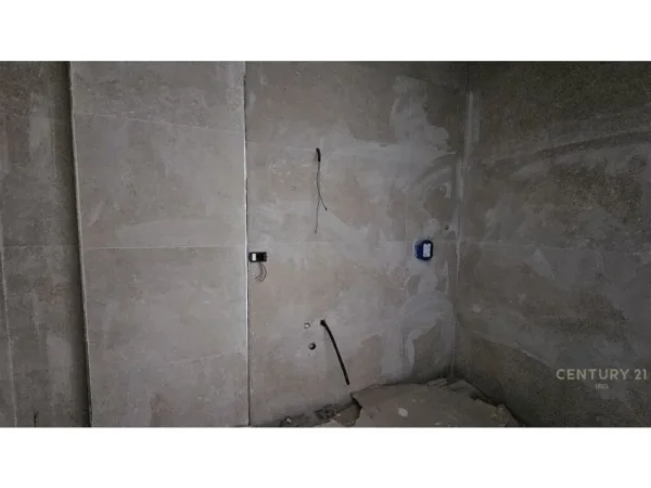 Tirane, shes apartament 2+1+3+VERANDE , 325 m² 365.000 € (Kopshti Botanik Zoologjik)