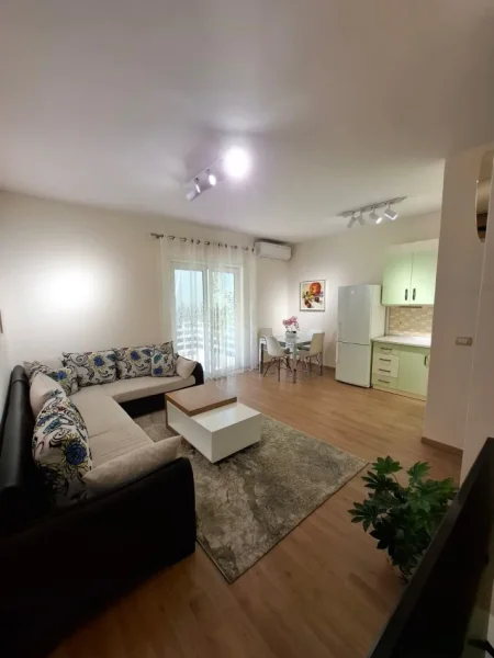 Tirane, jepet me qera apartament 3+1+Aneks+Ballkon Kati 2, 115 m² 800 € (KOPSHTI ZOOLOGJIK)