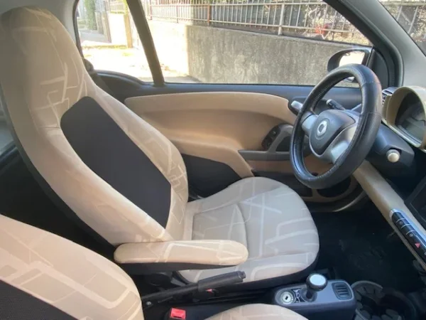 Tirane, shitet makine SMART ForTwo Passion 1000 Turbo Benzin 84CV Benzin, gri metalizato automatik Klima 71.000 km 4.500 €