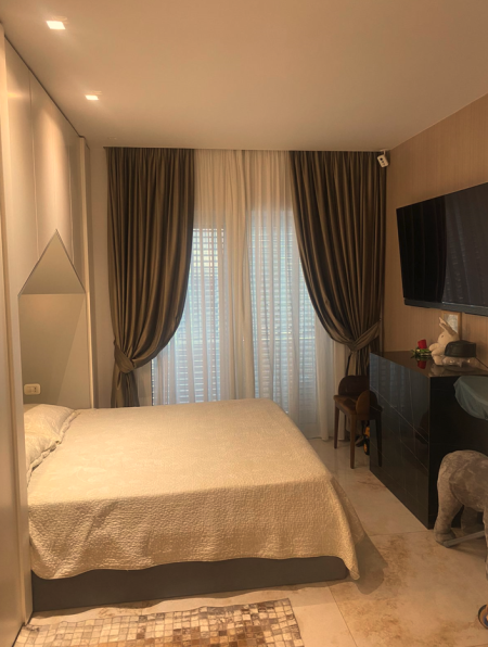 Tirane, shes apartament 2+1+Ballkon Kati 1, 120 m² 280.000 € (Liqeni i Thatë)