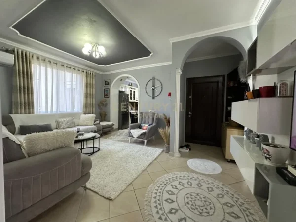 Tirane, shitet apartament 2+1 Kati 3, 88 m² 122.000 € (Rruga Tom Plezha)