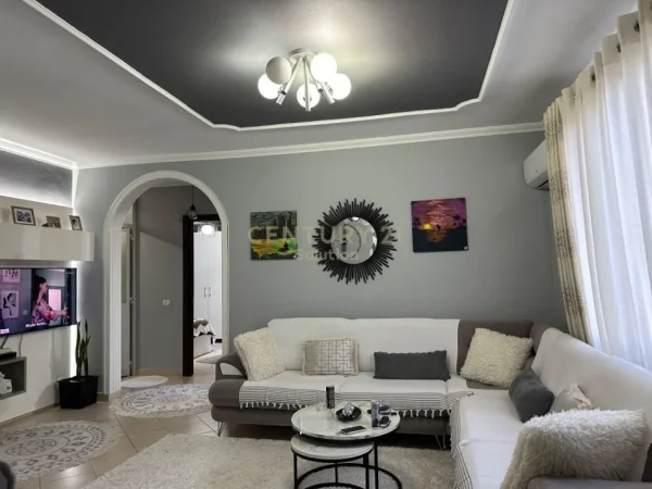 Tirane, shitet apartament 2+1 Kati 3, 88 m² 122.000 € (Rruga Tom Plezha)
