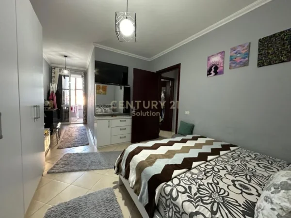 Tirane, shitet apartament 2+1 Kati 3, 88 m² 122.000 € (Rruga Tom Plezha)