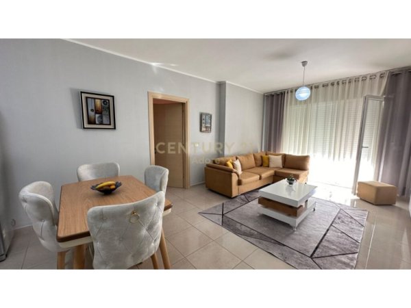 Tirane, jepet me qera apartament 2+1+Aneks+Ballkon Kati 3, 96 m² 600 € (Ish Restorant Durresi)