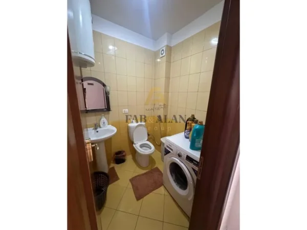 Tirane, shitet apartament 2+1+2 Kati 2, 100 m² 210.000 € (Kopshti Botanik)