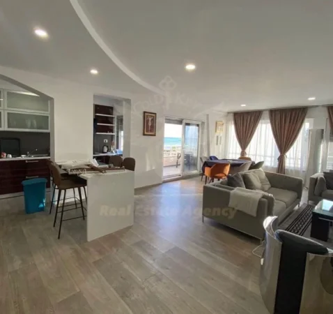 Durres, jap me qera apartament 2+1+Ballkon Kati 2, 103 m² 501 € 