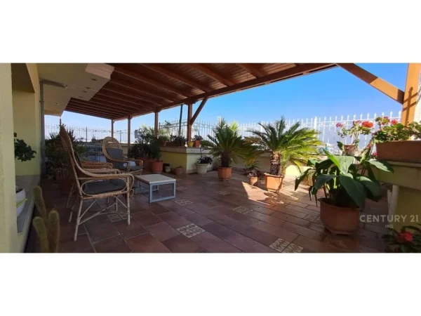 Tirane, shes apartament+verande | Penthouse 4+1+Aneks+Ballkon Kati 13, 502 m² (Rruga Fortuz)