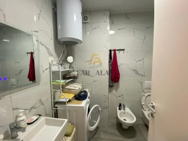 Gjiri Lalezit | Hamallaj, shitet apartament 1+1 Kati 2, 74 m² 222.000 € (Gjiri i Lalzit, rezidenca San Pietro)