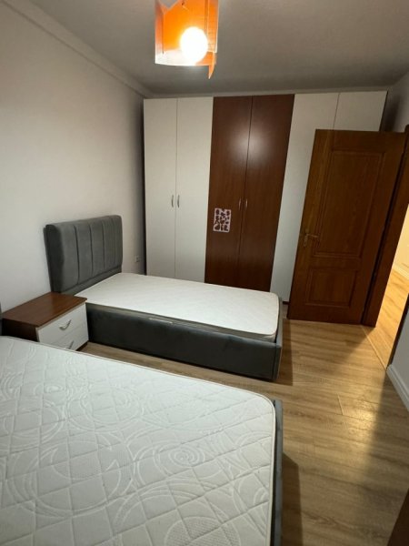 Tirane, jepet me qera apartament 2+1+Aneks+Ballkon , (Liqeni I Thate)