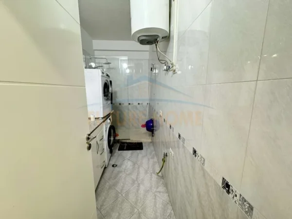Tirane, shitet apartament 2+1 Kati 7, 90 m² 110.000 € (KOMPLEKSI FRATARI , UNAZA E RE)