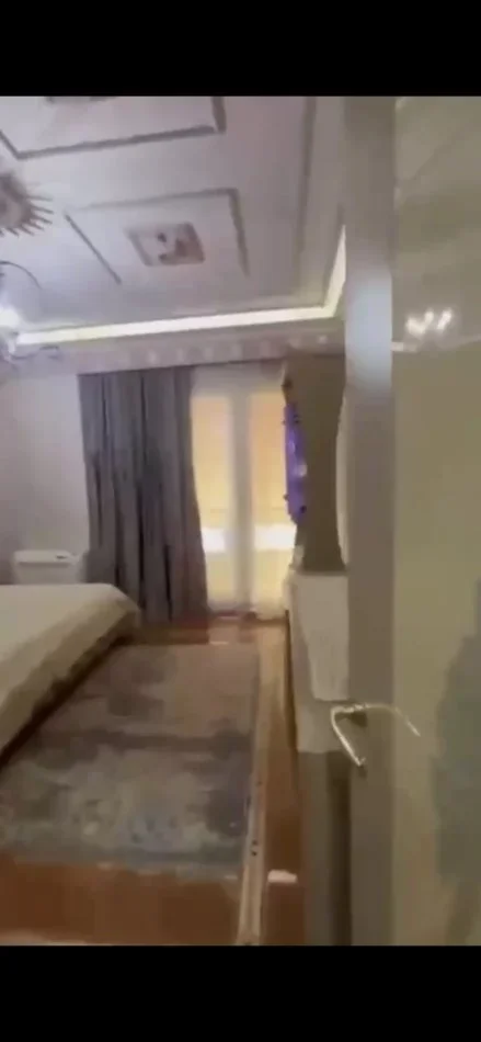 Tirane, shitet apartament 3+1 Kati 2, 