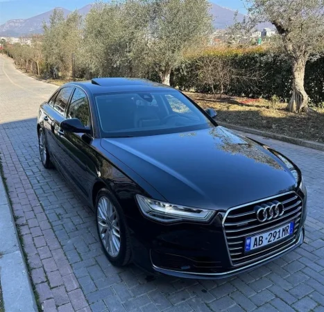 Tirane, shitet makine Audi Nafte, e zeze automatik Kondicioner 155.000 km 17.000 €