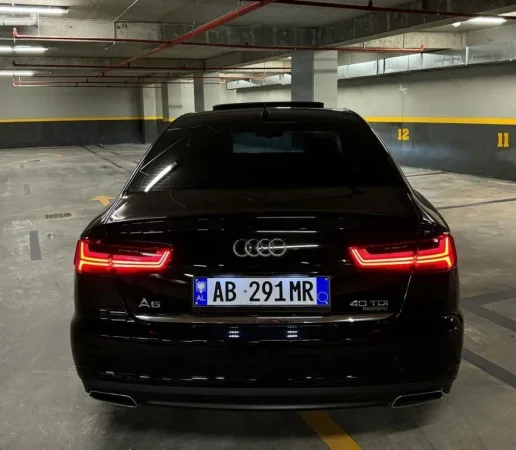 Tirane, shitet makine Audi Nafte, e zeze automatik Kondicioner 155.000 km 17.000 €
