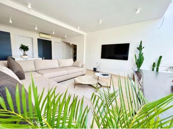 Tirane, shitet apartament 2+1+Ballkon Kati 4, 130 m² 420.000 € (Long Hills Residence)