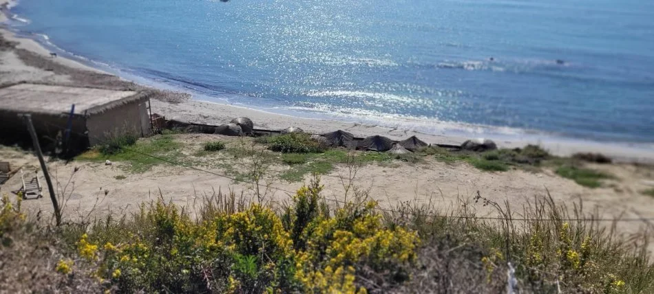 Durres, shitet truall ne bregdet , 1.600 m²  (Currila)