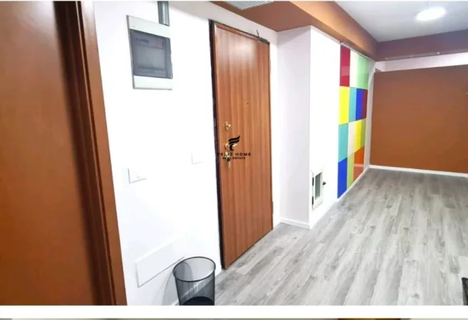 Tirane, shitet ambjent biznesi Kati 1, 200 m² 1.000.000 € (BLLOKU)