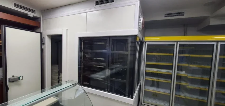 Tirane, shes SHITEN PAISJE SUPERMARKETI 1 €